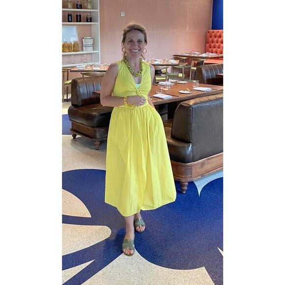 TOCCIN X RTR Bright Yellow Nylon Hourglass Sleeveless Twist Front Dress Size 10 - Picture 13 of 13